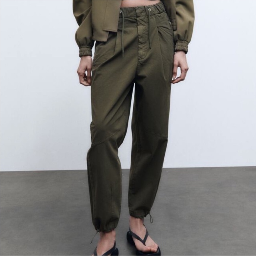 Zara NWT The Relaxed Daily Pant Barrel Leg Khaki Olive Utility Cargo Ankle XS